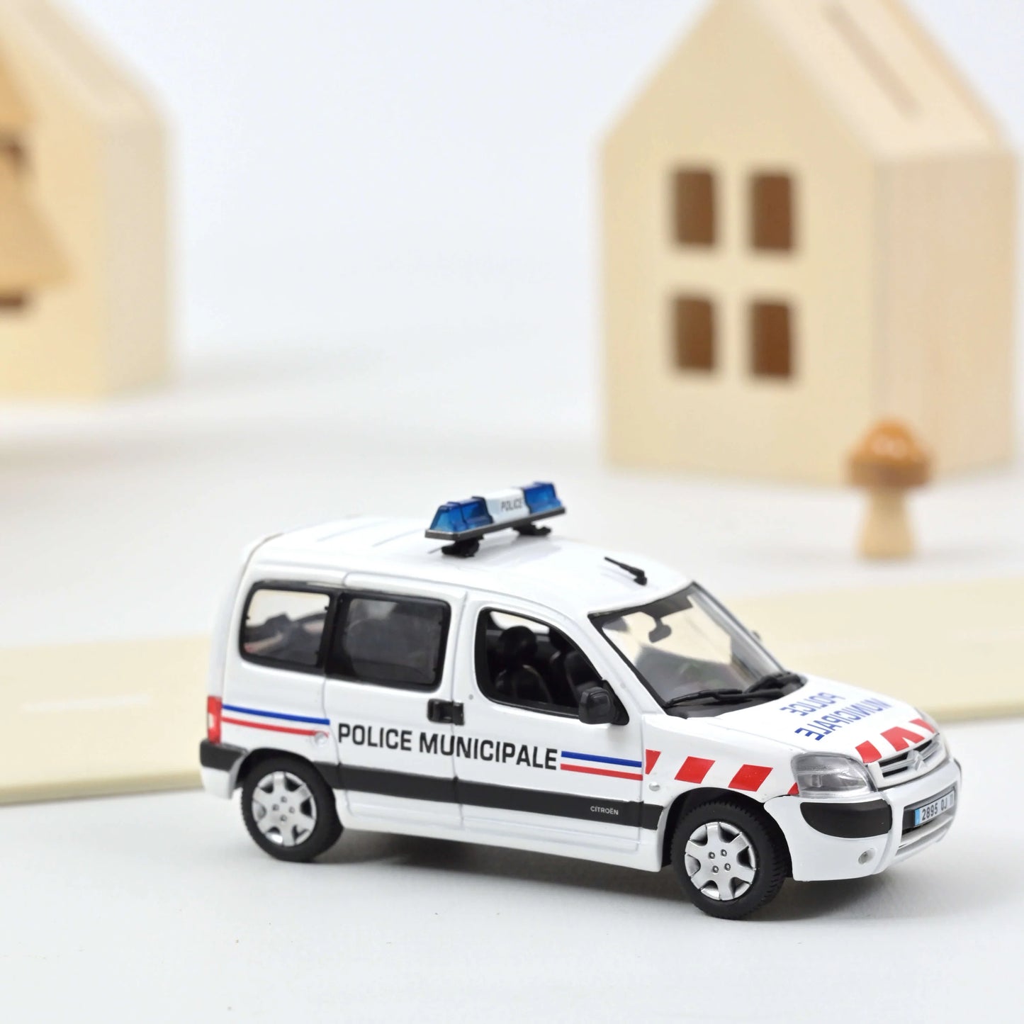 Norev • 1:43 • Citroën Berlingo 2004 Police Municipale