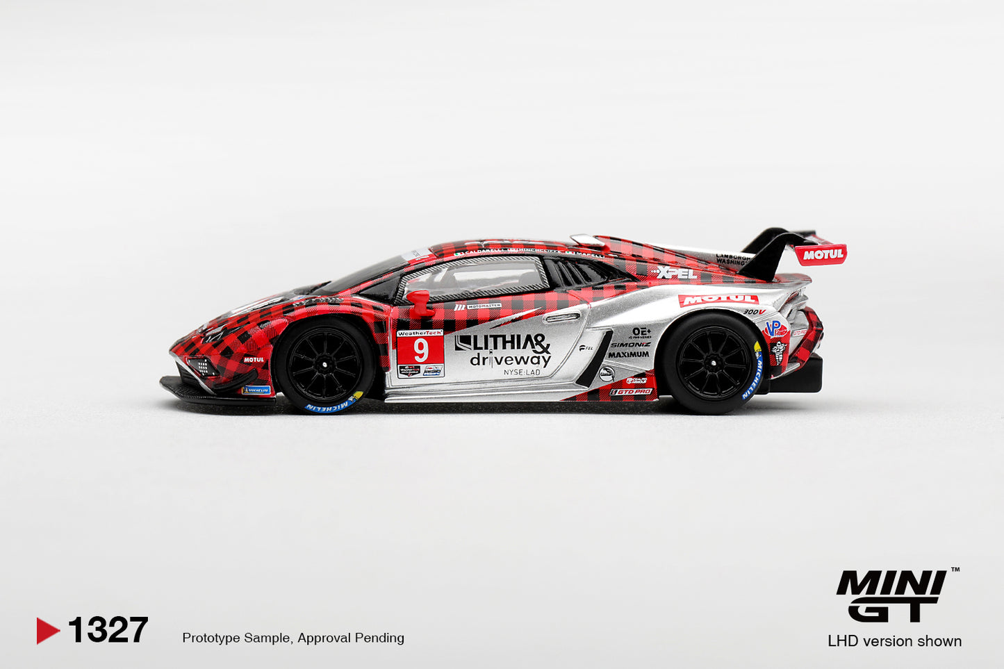Mini GT • 1:64 • LAMBORGHINI HURACAN GT3 EVO2 #9  2025
