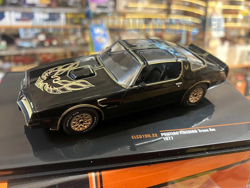 Ixo • 1:43 • Pontiac firebird trans Am 1977