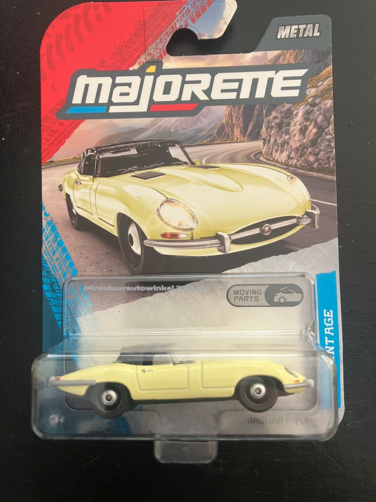 Majorette • 1:64 • Jaguar E type