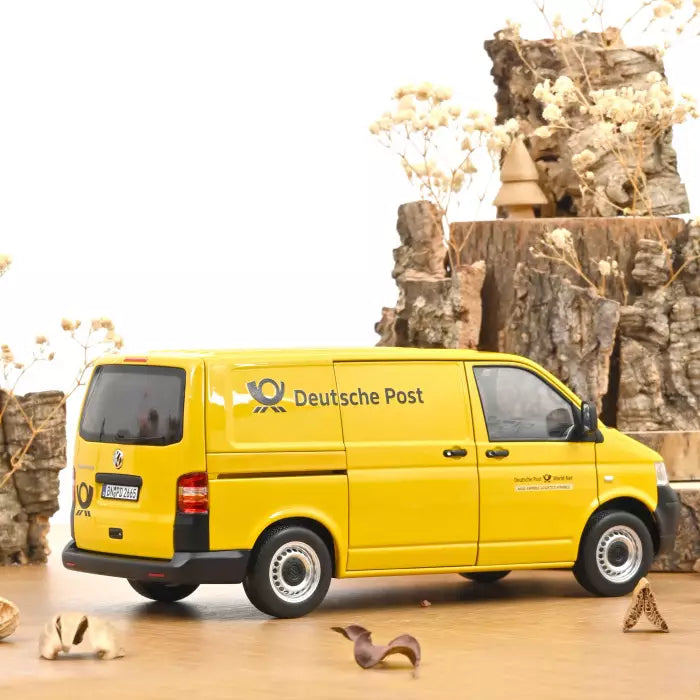 Norev • 1:18 • VW Transporter 2003 Post